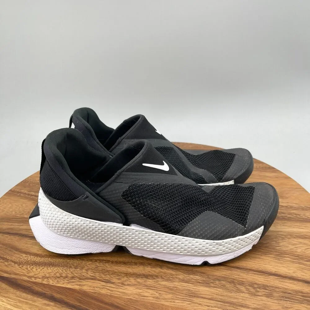 Nike Go Flyease Low Shoes Womens Size 8.5 Black Running Training Comfort Walking